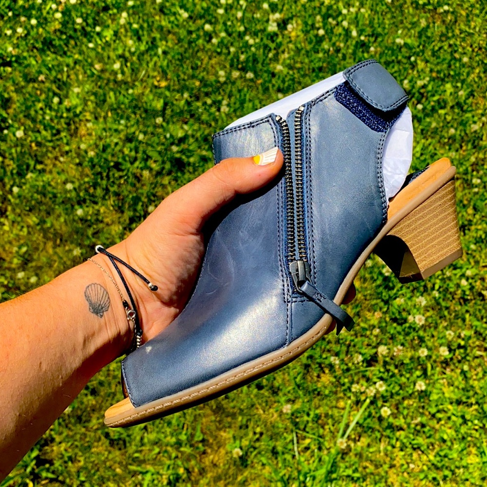 Earth origin shoes 8.5 - Kristy
